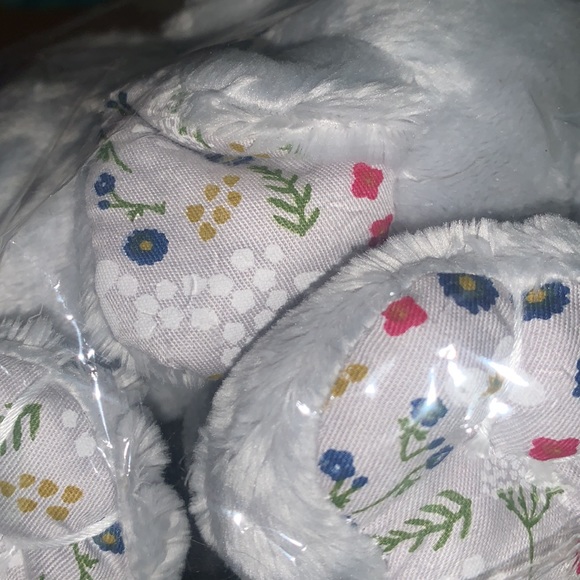 Stuffed Animal Pacifier Holder Elephant - Picture 4 of 9